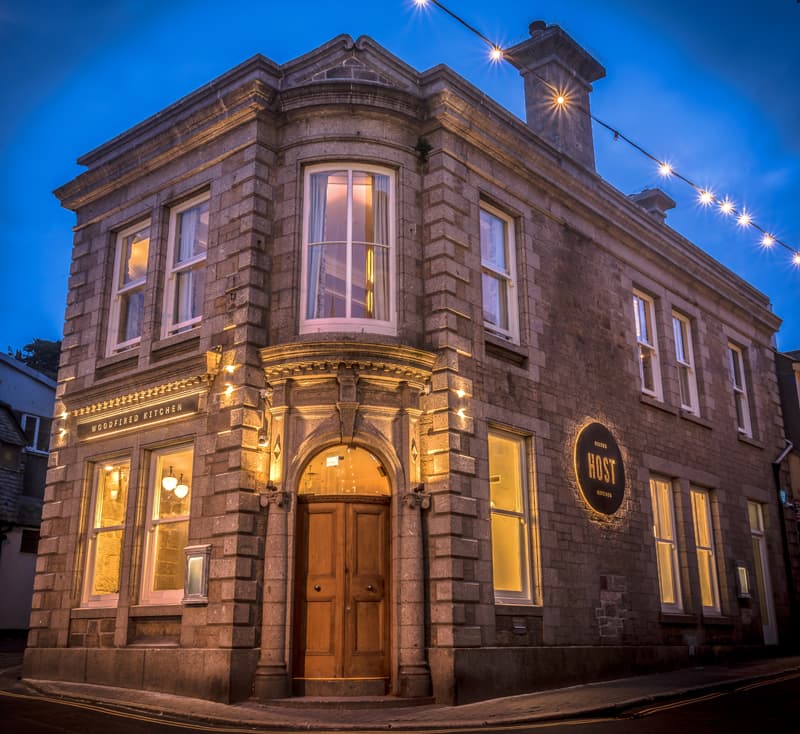 Host St Ives Suites