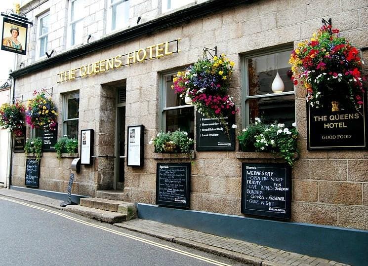 The Queens Hotel