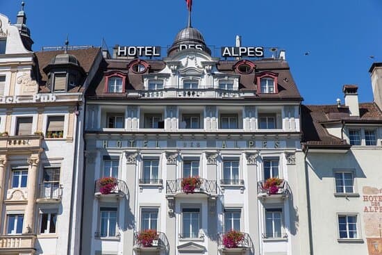 Hotel des Alpes
